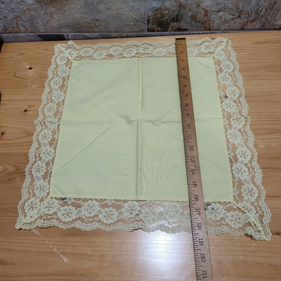 VTG Yellow Cotton Table Napkins Lace Trim Set of 8 - Picture 8 of 13